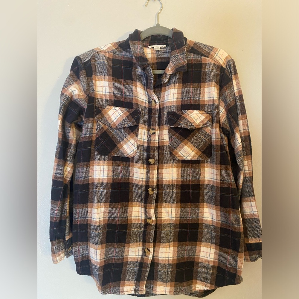 Plaid Button-Up Flannel Shirt